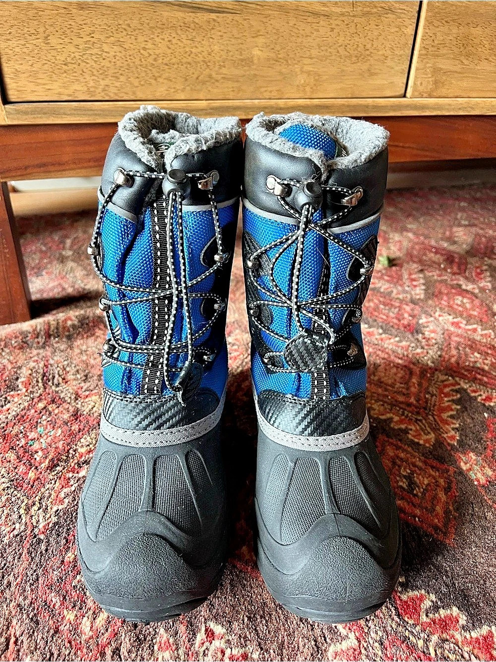 Kamik Waterbug size 3 Kids Blue & Black Boots
